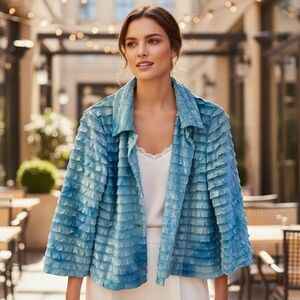 City Girl Women’s Spread-Collar Three Button Jacket. Blue/Green. Size Small